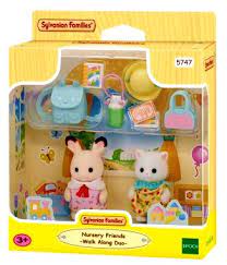 Sylvanian Families: Walk Along Friends Set
