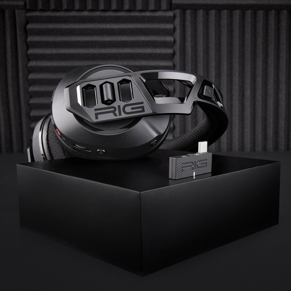 RIG 600 PRO HS headset lifestyle image